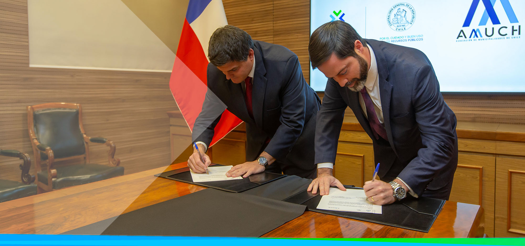 Contraloría sella convenio con Amuch para reforzar la transparencia y gestión municipal